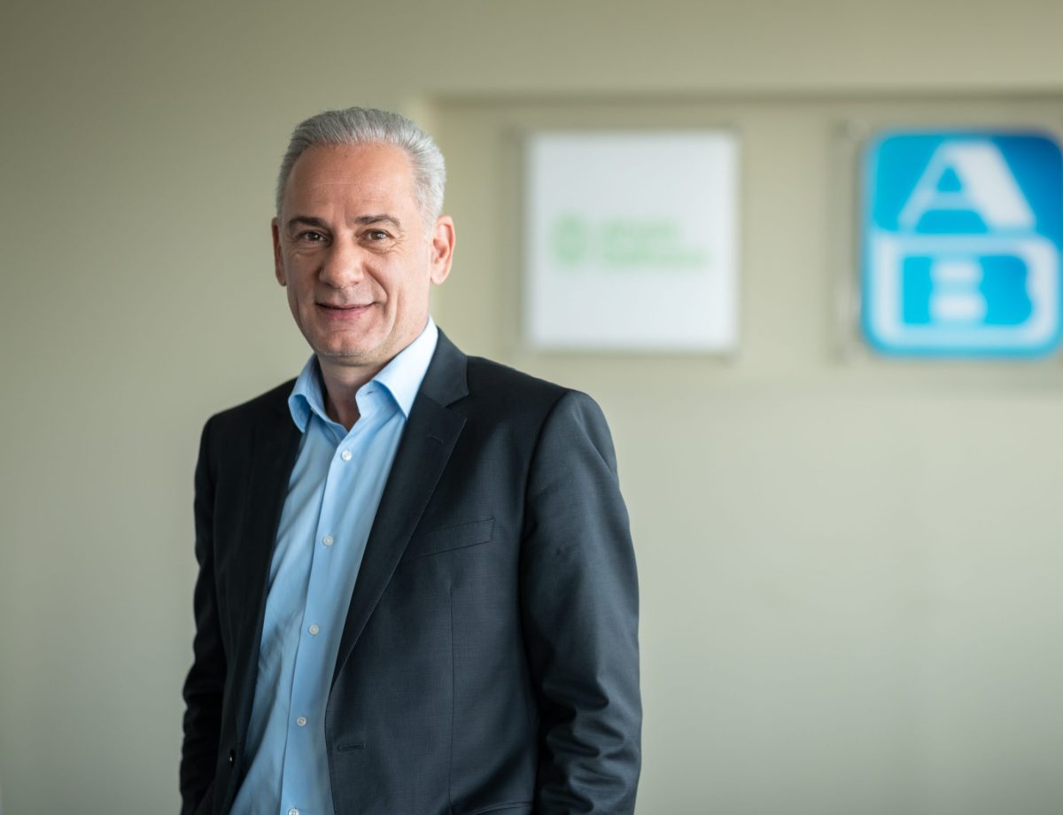 Νίκος Λαβίδας